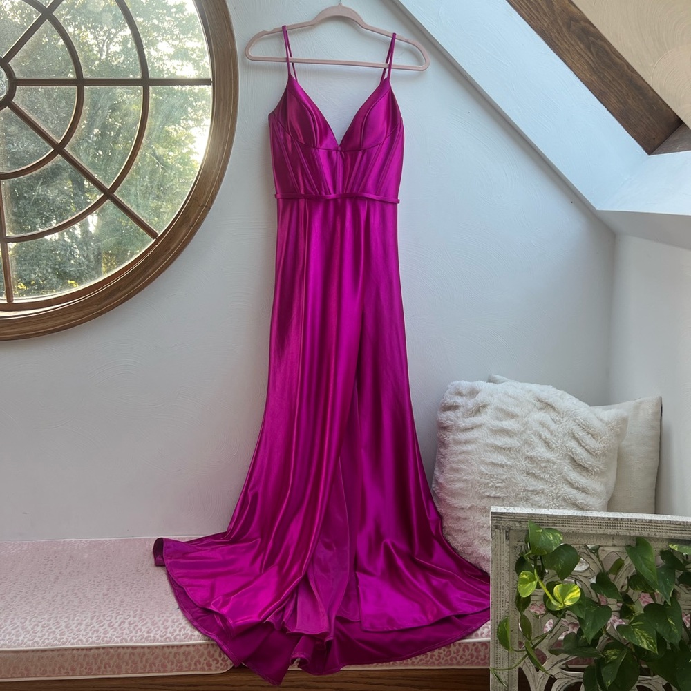 Sherri Hill Pink Satin Prom Dress, Size 2, no flaws